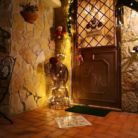 Disaronno's House Ii *