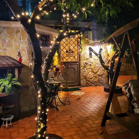 Disaronno's House Ii Vendégház Nápoly